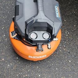 Compressor  And Brad Nailer Guns