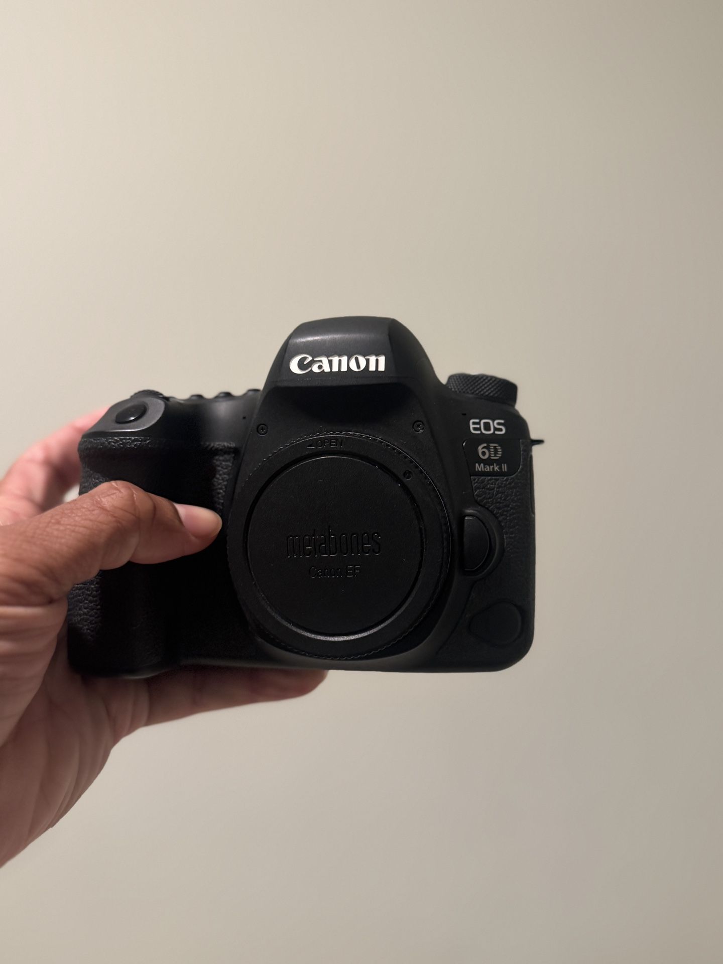 Canon 6D mark II Camera