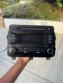 Kia 2011-2015 Radio (OEM)
