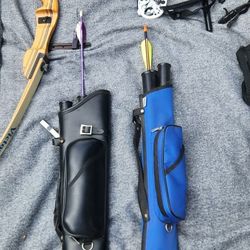 Pair Of Bow And Arrows 