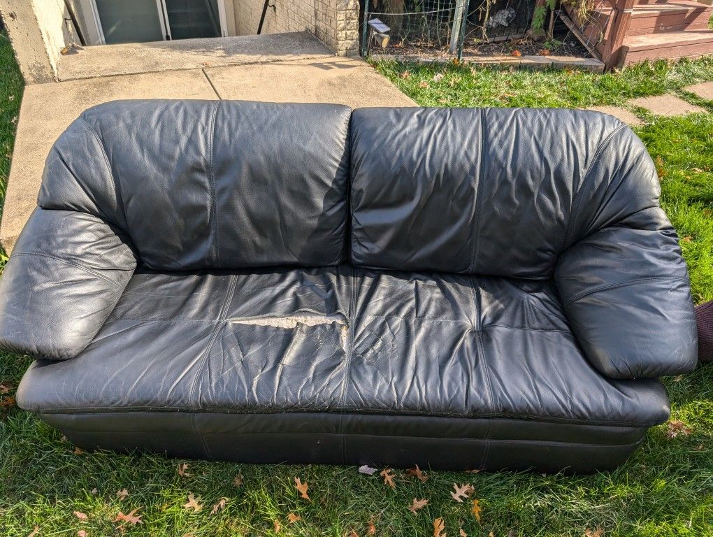 Black Leather Sofa (FREE)