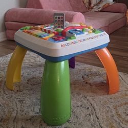Fisher Price stand and play table