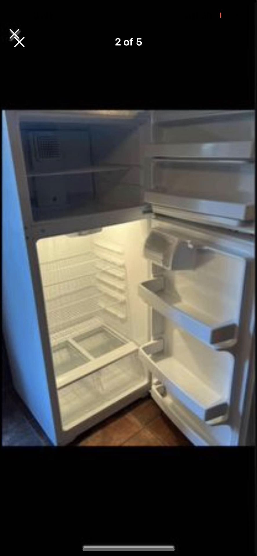 Refrigerator Hotpoint