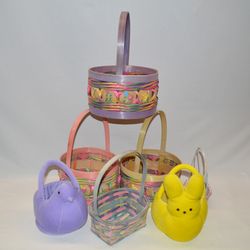 Lot of 7 Easter Baskets & Misc. Easter Items ***$20.00***