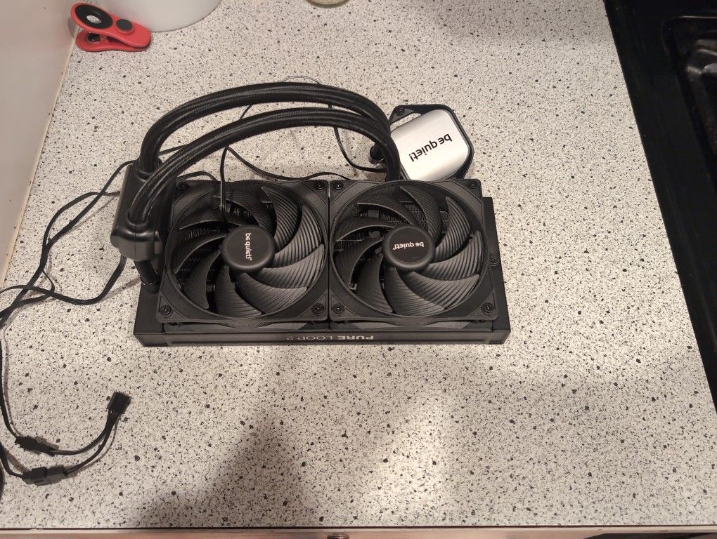 Gaming PC CPU Cooler. Be Quiet! Pure Loop 2 240mm Radiator
