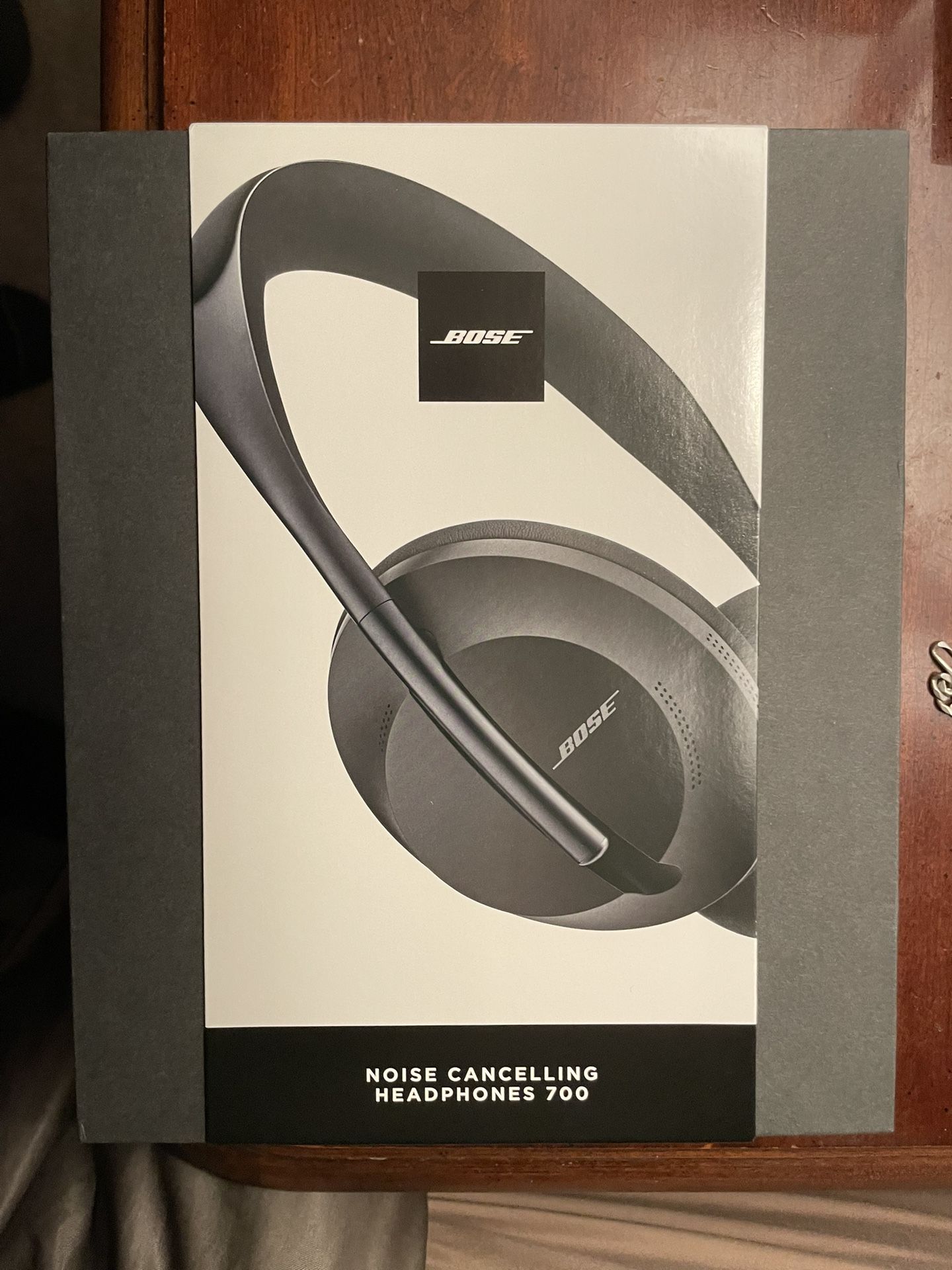 New Bose Noise Cancelling Headphones 700