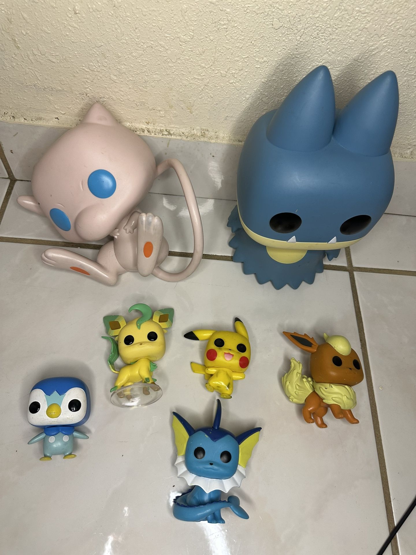 Funko Pop!Jumbo 10 inch Pokémon Mew Vinyl Target Exclusive 2021 Rare funko lot