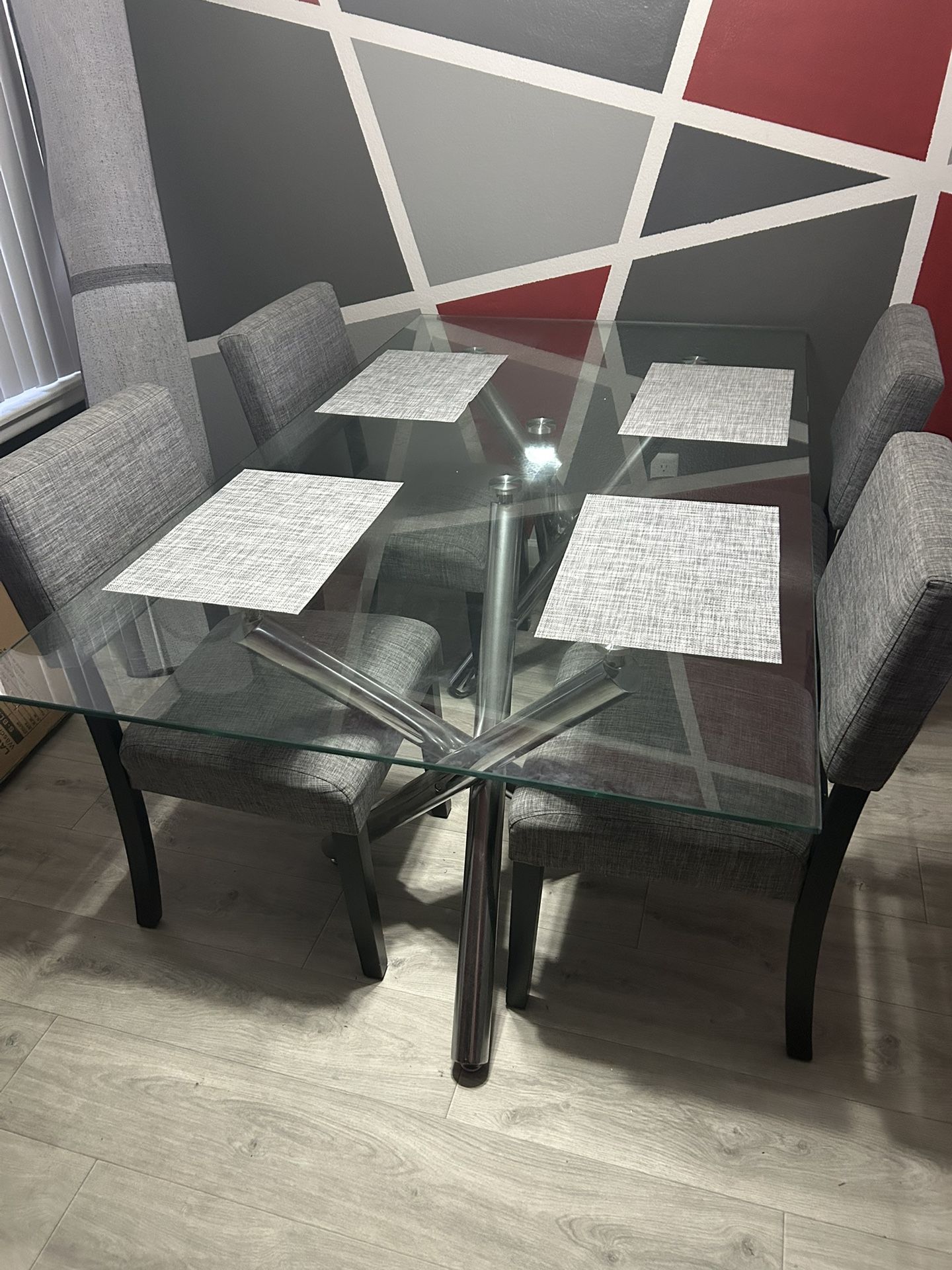 Dining table set