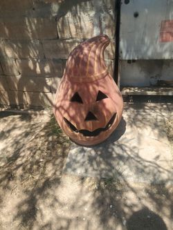 Terracotta pumpkin  style  chime, good  condition  I ASK $35.00 cash