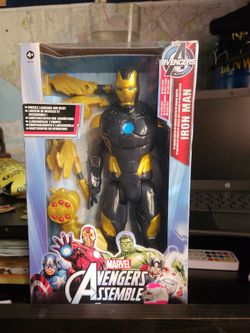 Iron man . Avengers assemble