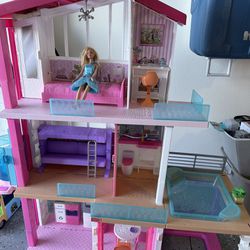 Barbie Dollhouse 