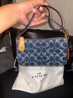 Penn shoulder bag in Denim Signature