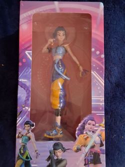 Anime Female Character Collectible Figure