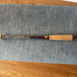 Victus Wood Bat
