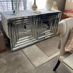 Glass Mirror buffet table