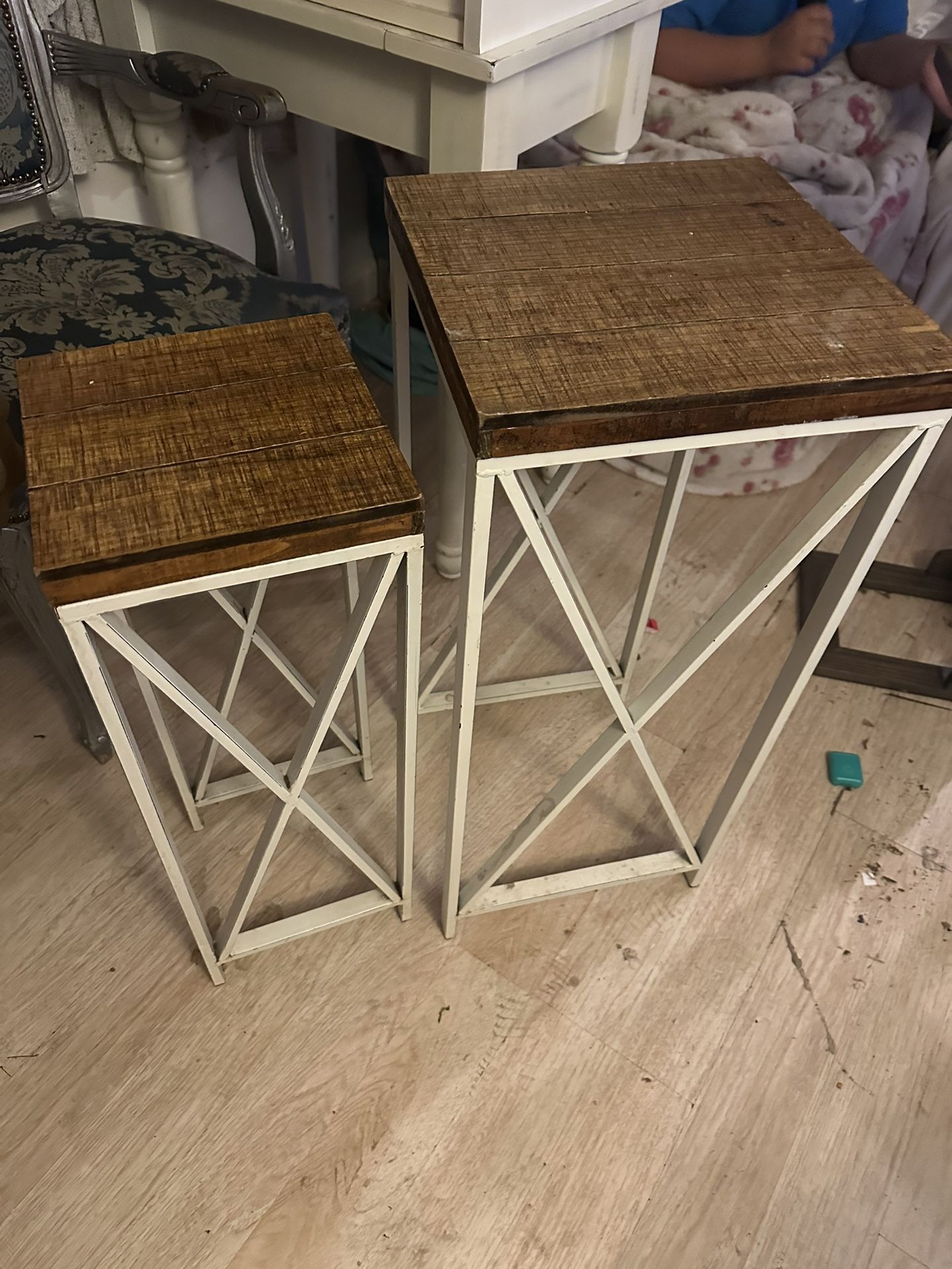 Farmhouse 2 Side Tables