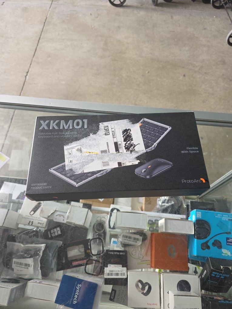XKM01- FOLDABLE FULL - SIZE WIRELESS KEYBOARD AND MOUSE COMBO