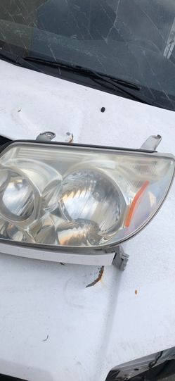 2003-2009 Toyota 4Runner Left Headlight