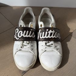 Louis Vuitton Sneakers Size 38.5