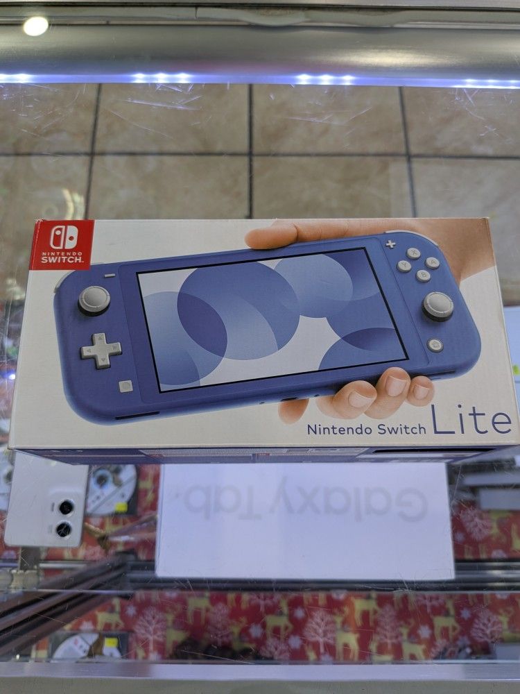 Nintendo Switch Lite W/Box