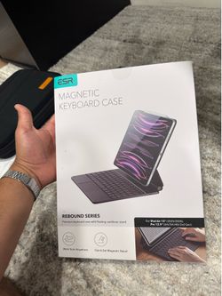 Ipad pro 6th gen magnetic keyboard case