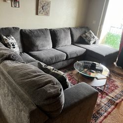 Ashley Ballinasloe 3-Piece Sectional