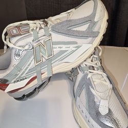 New balance  1906  Us 10