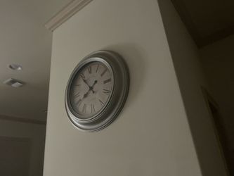 Wall clock