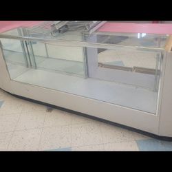 6 Ft Retail Counter With Built-in Glass Case