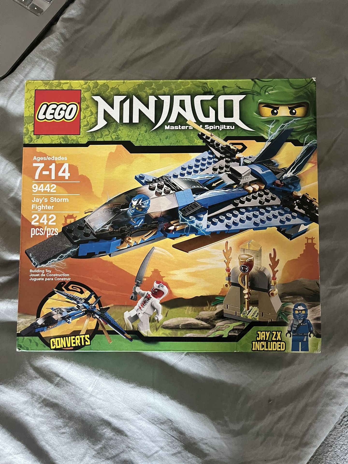 LEGO NINJAGO Jay's Storm Fighter (9442) New, Sealed - Great Condition Box!!