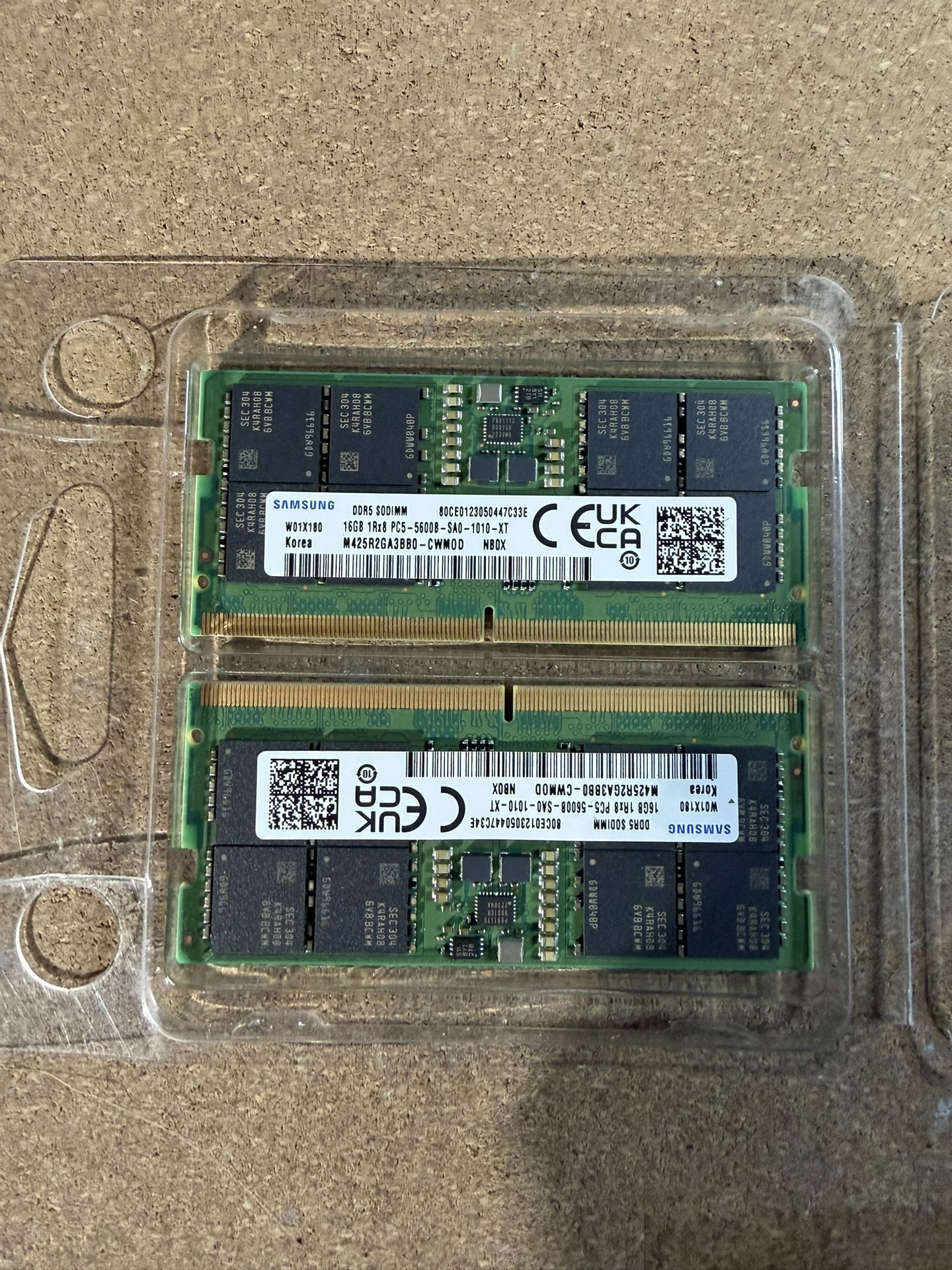 32 GB (2x16GB) Samsung DDR5 5600MHZ SODIMM