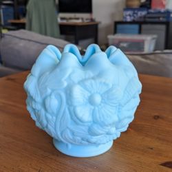 Vintage Fenton Handmade Blue Satin Glass Ruffled Water Lily Pattern Vase