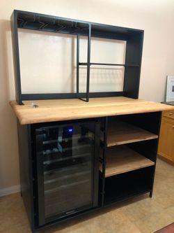 Wine Bar with Wine Refrigerator
