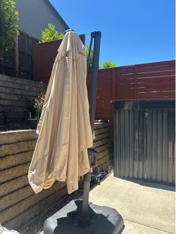 Patio Umbrella 9*12 with base