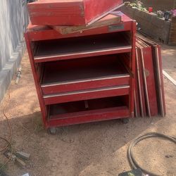 Snap On Tool Box Cart Drawers Are Sticking It's On Wheels  Red Needs Cleaned 