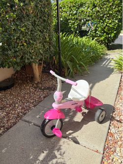 Pink smarTrike Breeze 3-1 toddler tricycle