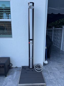 Outdoor Solar Shower with Base Mat