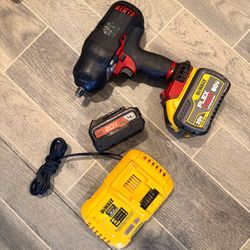 Dewalt / MacTools 20v 1/2 inch Impact Wrench Kit