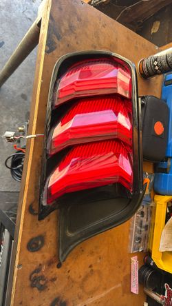 2018 Mustang Tail Light Oem