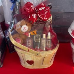 Valentines Day Gift Basket