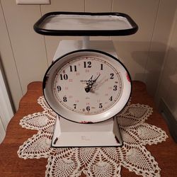 Faux Farmhouse Kitchen Scale Is Actually a Clock! 🕰
