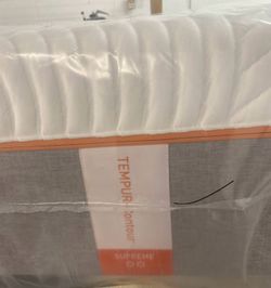 King Tempurpedic Mattress Set