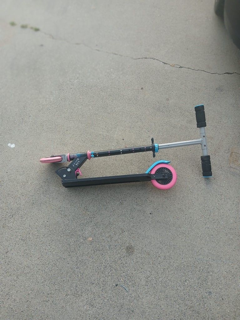 Little Girls Scooter