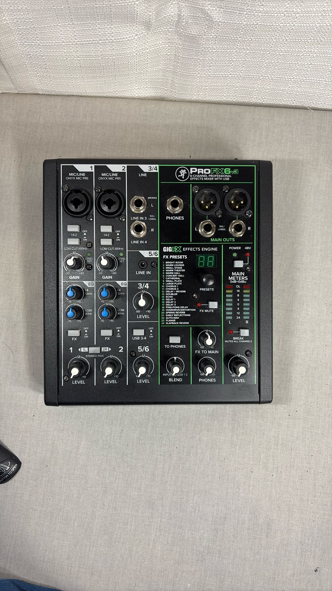 Mackie Pro Fx6 v3 Mixer