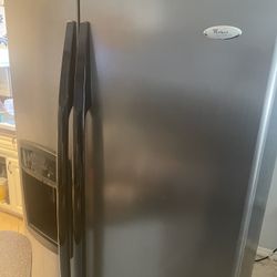 Whirlpool Refrigerator 