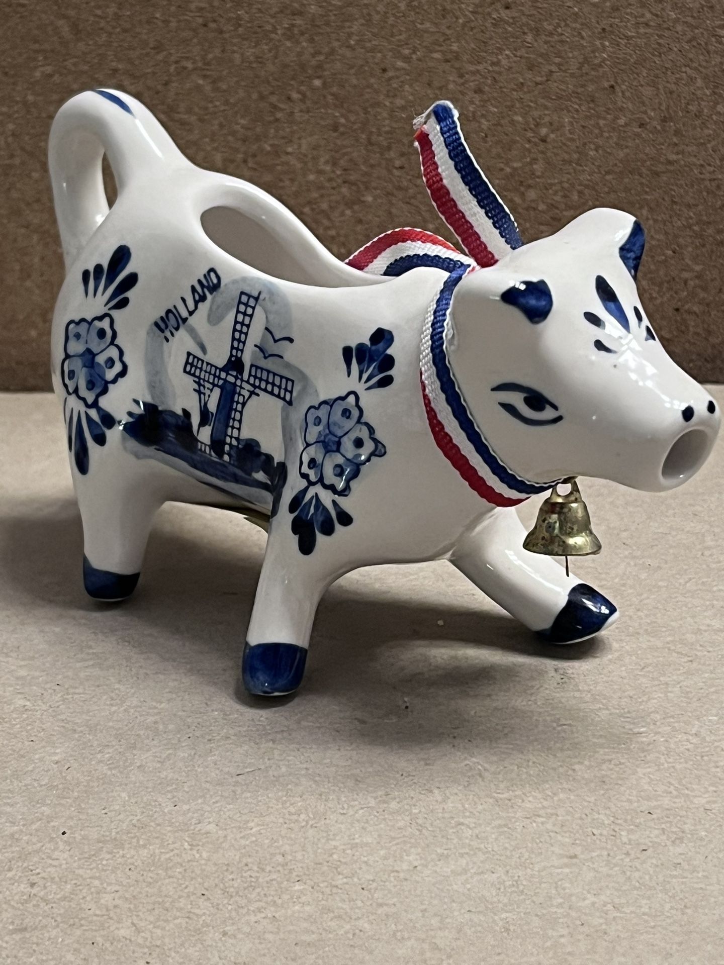 Vintage Delft Blue Cow Creamer, Ceramic Cow Figurine, Vintage Cow, Blue and White Cow