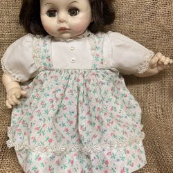 Vintage Sleepy Eyes (blinking) Madame Alexander Baby Doll