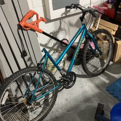 Bike For Parts.  No Seat/pedals 