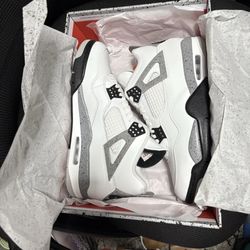 Jordan 4 White Cement Sz 11