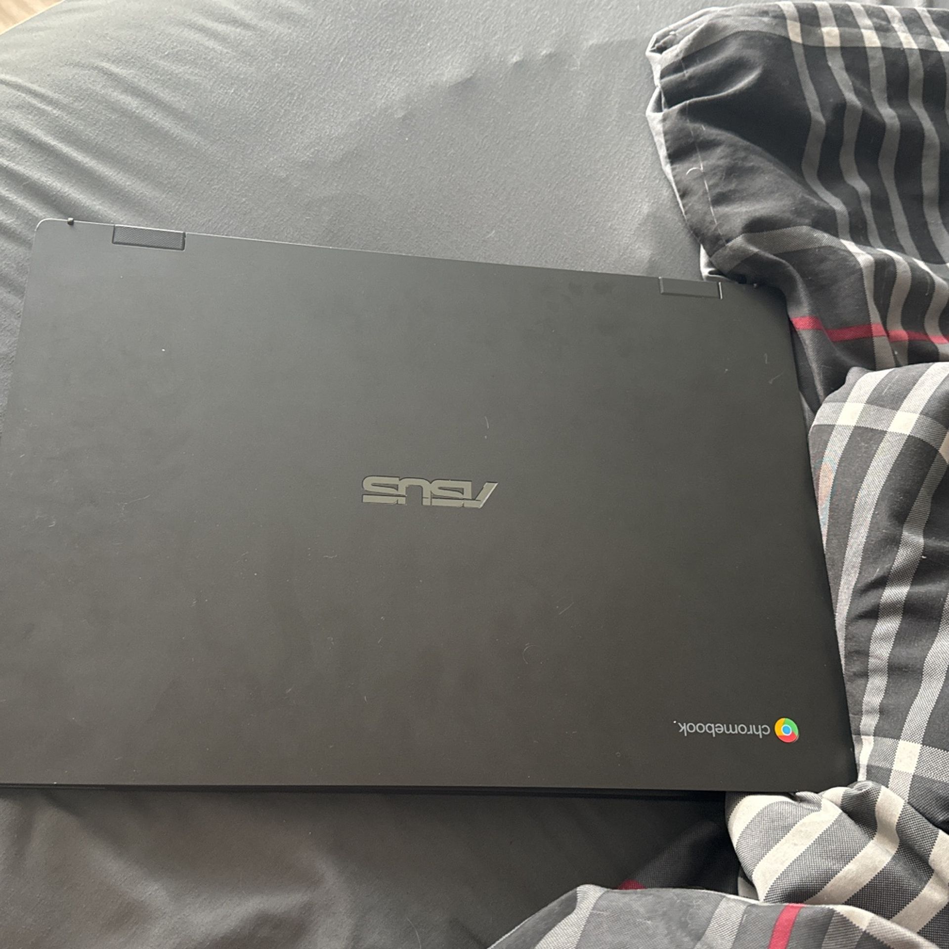 Asus Chrome Book 14 Inch